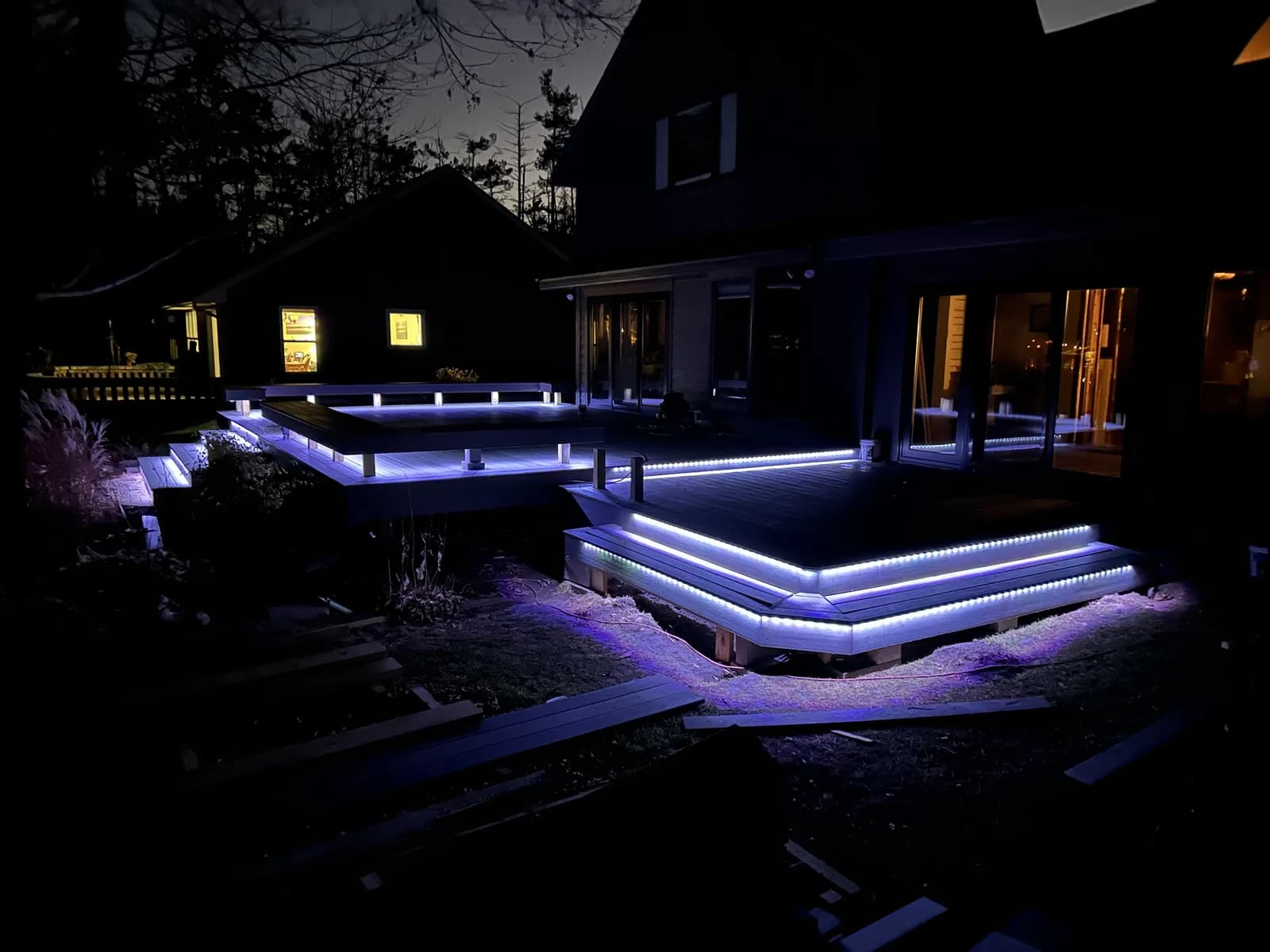 Tech Five craftsmanship - premium deck with lighting