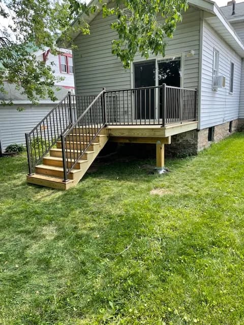 Hybrid Deck Build — Oshkosh, WI